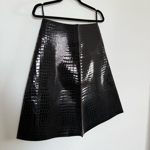 Like new TORY BURCH Angle Croc Embossed Midi Skirt $1,198 - Picture 10 of 13